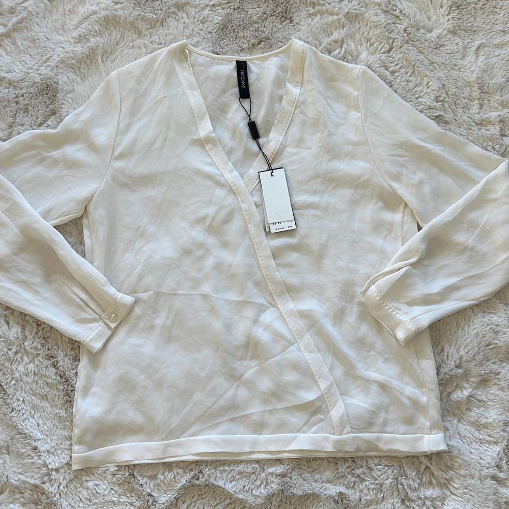 Marc Cain Flowing Blouse Cream Size N4 - Picture 5 of 13